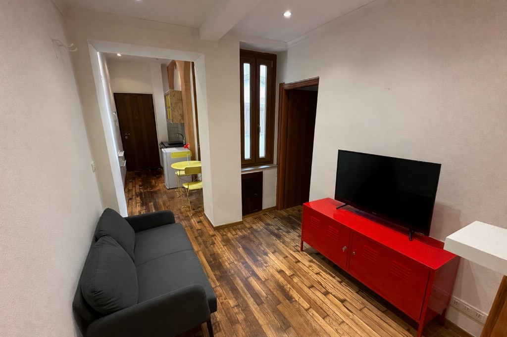 Rep84 — living area